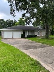 5005 Oak Lane, Texas City, TX 77591