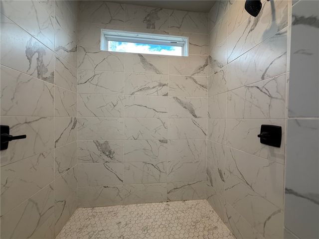 18783 Old Springtown Road, Gentry, AR 72734