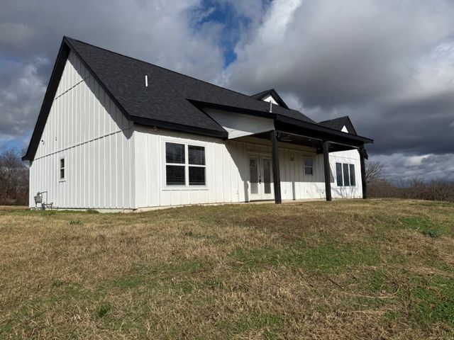 18783 Old Springtown Road, Gentry, AR 72734