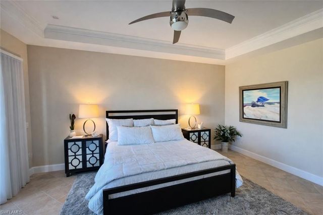 2547 Marquesa Royale LN 3-201, Naples, FL 34109