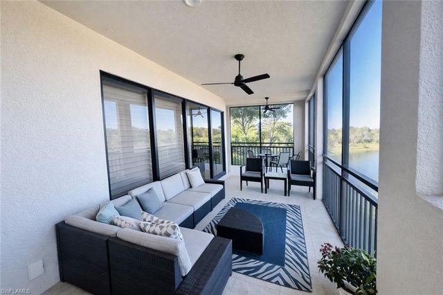 2547 Marquesa Royale LN 3-201, Naples, FL 34109