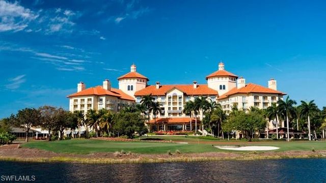 2547 Marquesa Royale LN 3-201, Naples, FL 34109