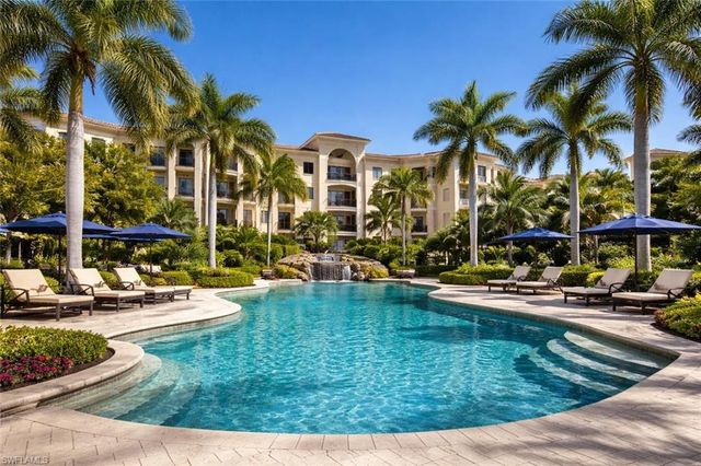 2547 Marquesa Royale LN 3-201, Naples, FL 34109