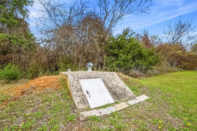 17311 E Us-82, Honey Grove, TX 75446