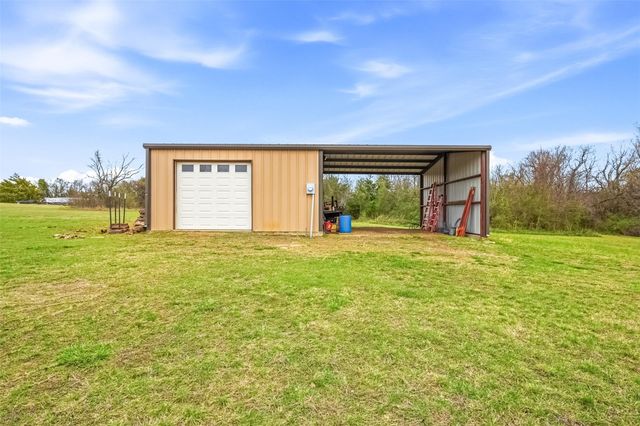 17311 E Us-82, Honey Grove, TX 75446