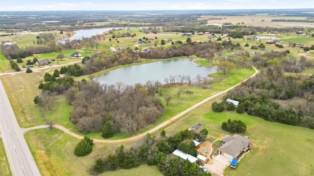 17311 E Us-82, Honey Grove, TX 75446