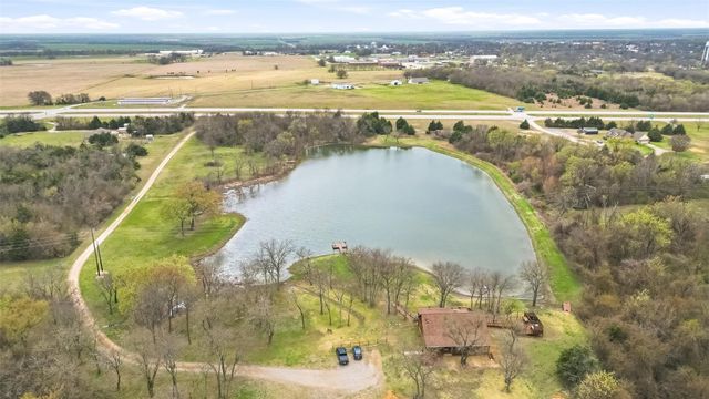 17311 E Us-82, Honey Grove, TX 75446