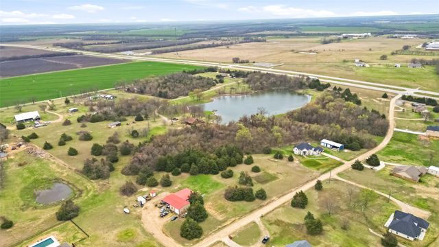 17311 E Us-82, Honey Grove, TX 75446