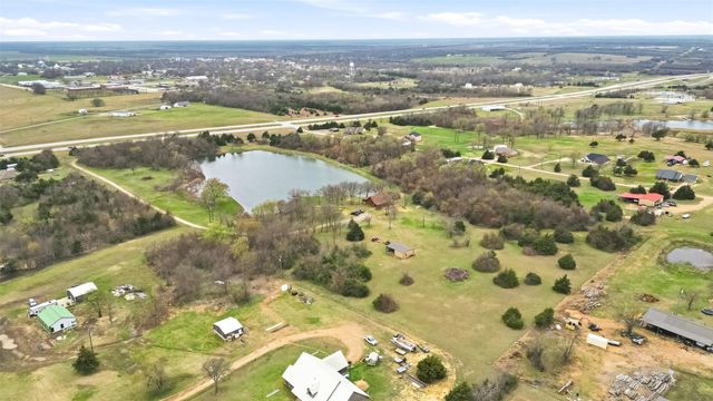 17311 E Us-82, Honey Grove, TX 75446