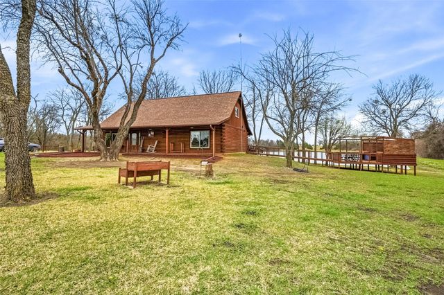 17311 E Us-82, Honey Grove, TX 75446