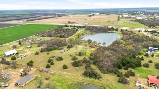 17311 E Us-82, Honey Grove, TX 75446