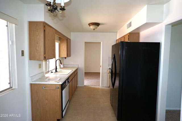 10863 W THUNDERBIRD Boulevard, Sun City, AZ 85351