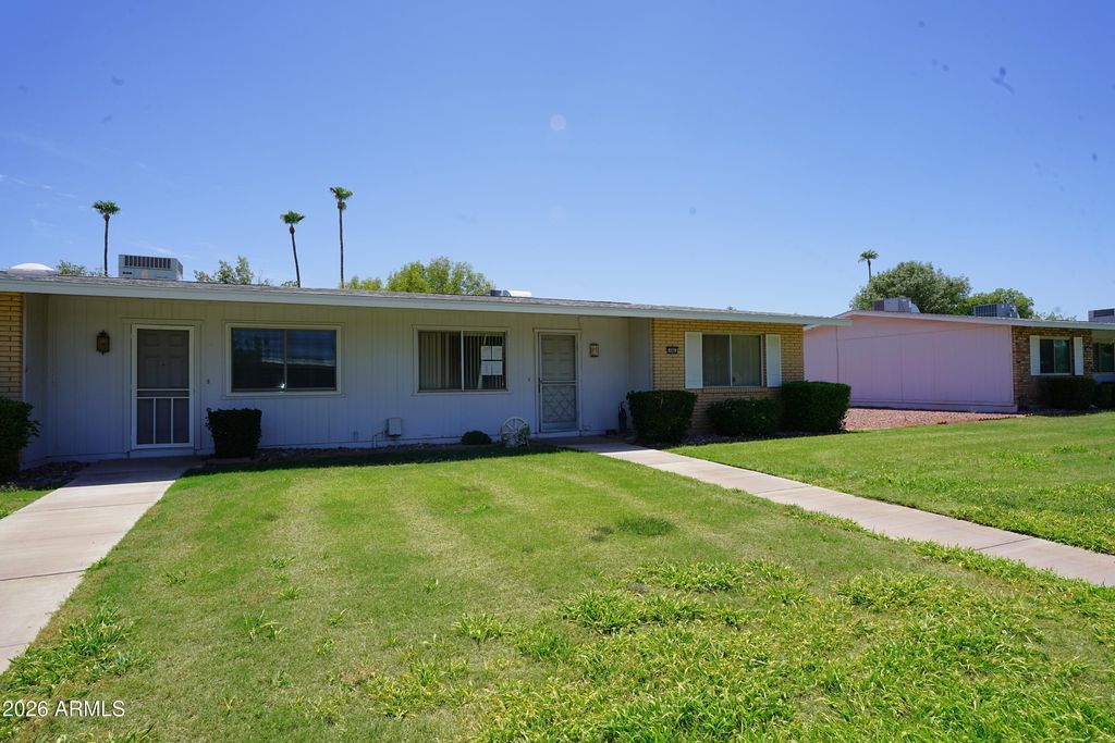10863 W THUNDERBIRD Boulevard, Sun City, AZ 85351 — photo 2