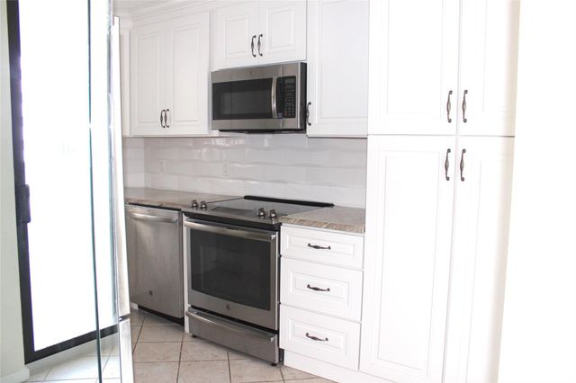 1000 S Ocean Blvd 5-L, Pompano Beach, FL 33062