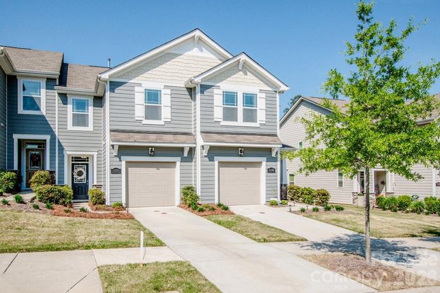 18036 Pear Hawthorne Drive, Huntersville, NC 28078