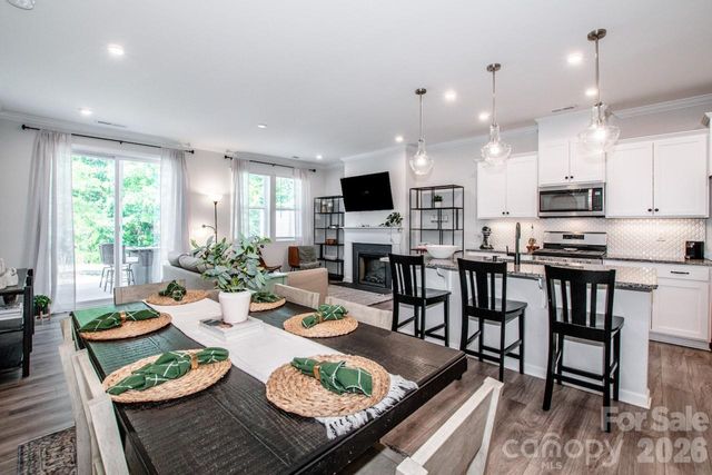 18036 Pear Hawthorne Drive, Huntersville, NC 28078