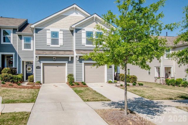 18036 Pear Hawthorne Drive, Huntersville, NC 28078