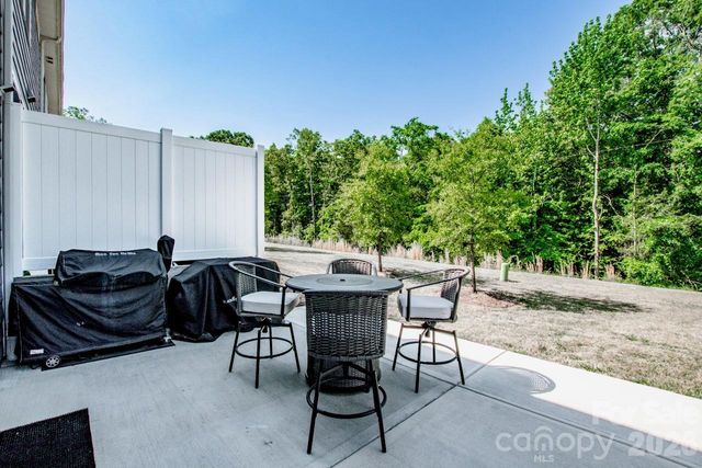 18036 Pear Hawthorne Drive, Huntersville, NC 28078