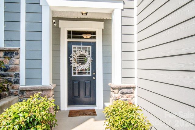 18036 Pear Hawthorne Drive, Huntersville, NC 28078