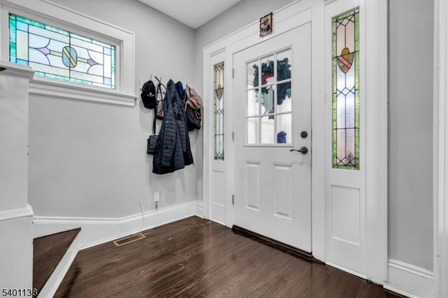 320 Pine St, Roselle Boro, NJ 07203