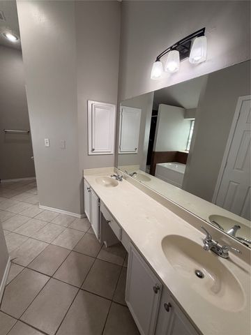 1221 Brooklawn Drive, Arlington, TX 76018