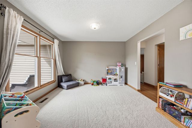 1705 Concord Drive, Marion, IA 52302