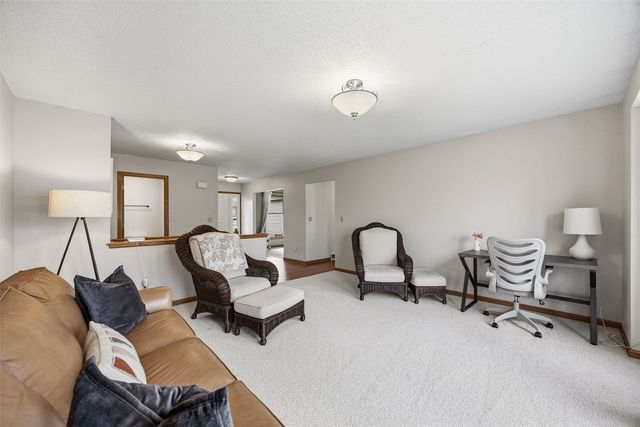 1705 Concord Drive, Marion, IA 52302