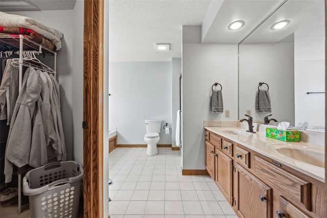 1705 Concord Drive, Marion, IA 52302