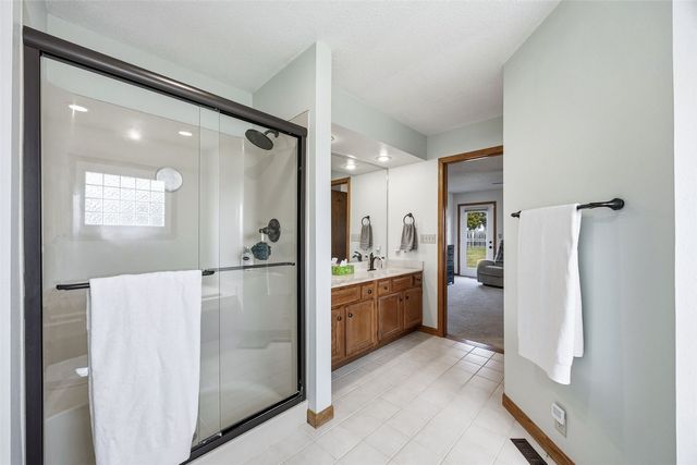 1705 Concord Drive, Marion, IA 52302