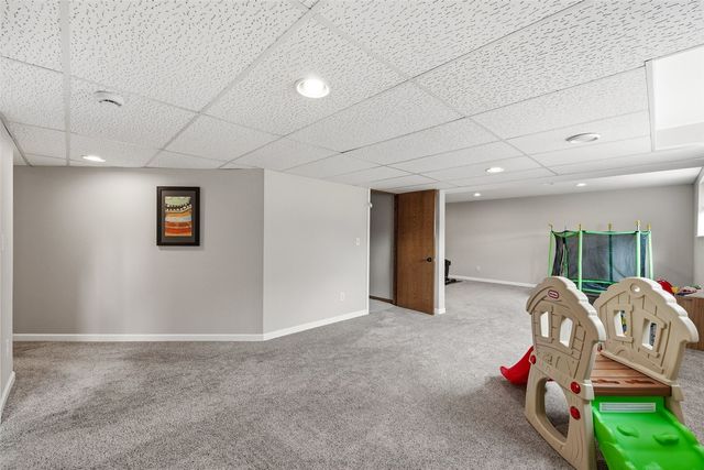 1705 Concord Drive, Marion, IA 52302