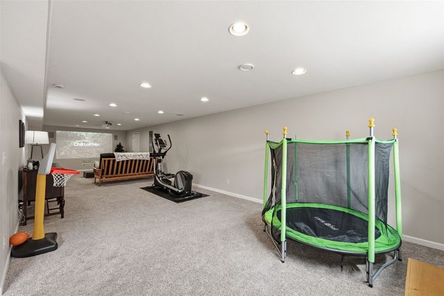 1705 Concord Drive, Marion, IA 52302