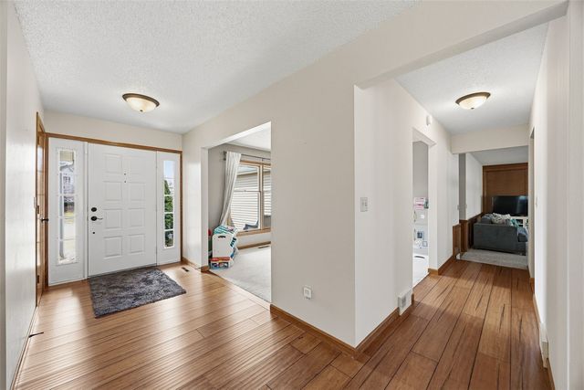 1705 Concord Drive, Marion, IA 52302