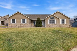 1705 Concord Drive, Marion, IA 52302