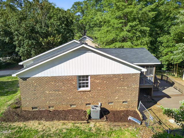 7604 Longstreet Drive, Raleigh, NC 27615