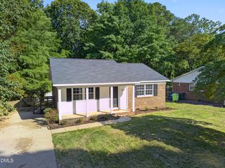 7604 Longstreet Drive, Raleigh, NC 27615