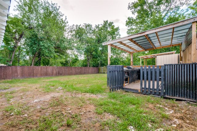 8808 Old Homestead Drive, Dallas, TX 75217