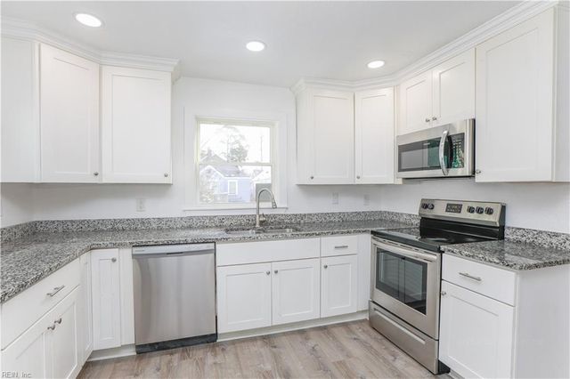 1609 Richmond AVE, Portsmouth, VA 23704