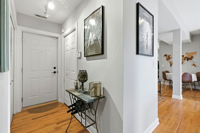 121 Callan Avenue 3S, Evanston, IL 60202