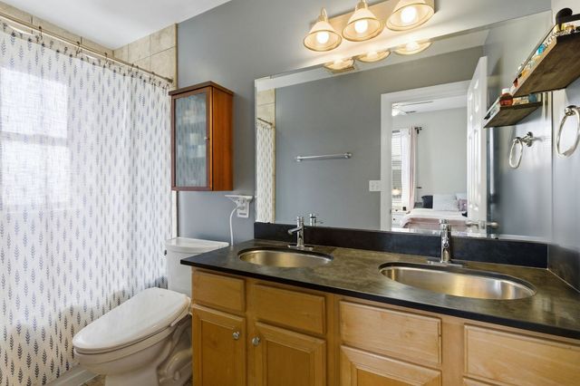 121 Callan Avenue 3S, Evanston, IL 60202