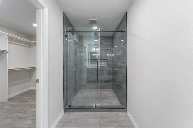 108 Sunset Heights Avenue, Dayton, TX 77535