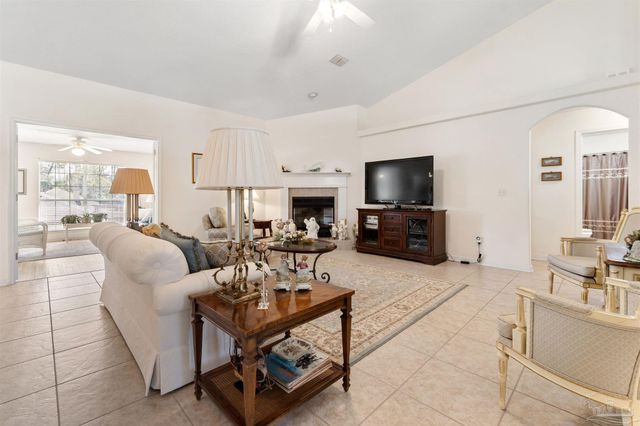 10442 Tam O'shanter Rd, Pensacola, FL 32514