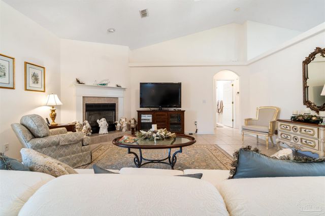 10442 Tam O'shanter Rd, Pensacola, FL 32514