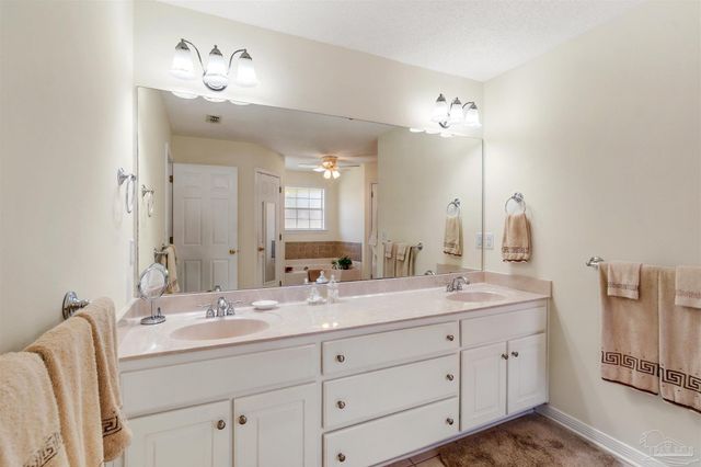 10442 Tam O'shanter Rd, Pensacola, FL 32514