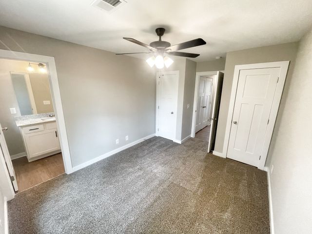 358 Honeycomb Ct, Clarksville, TN 37040