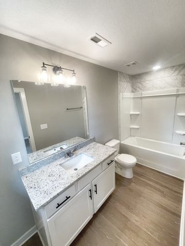 358 Honeycomb Ct, Clarksville, TN 37040