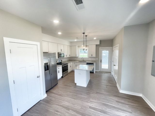 358 Honeycomb Ct, Clarksville, TN 37040