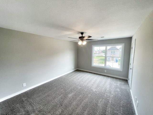 358 Honeycomb Ct, Clarksville, TN 37040