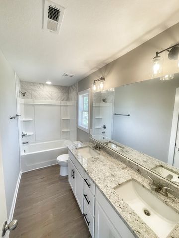358 Honeycomb Ct, Clarksville, TN 37040