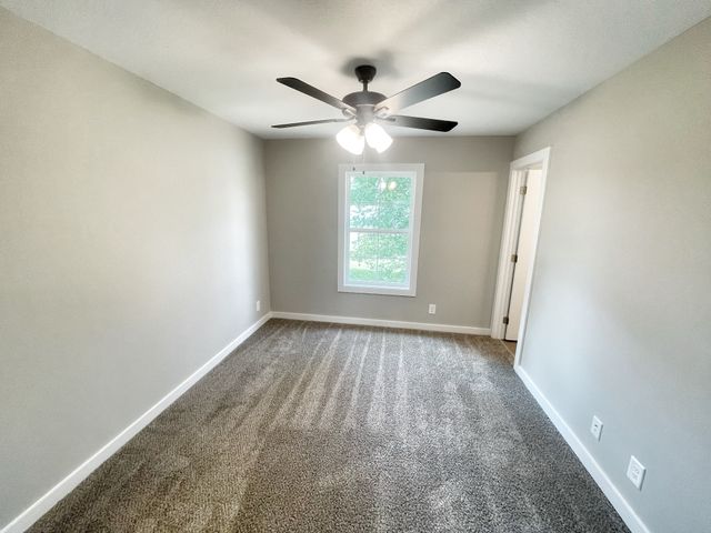 358 Honeycomb Ct, Clarksville, TN 37040