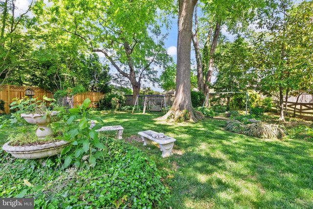 2602 STONE HEDGE DR, Alexandria, VA 22306
